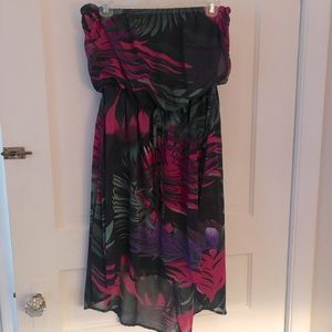 Womens Charlotte Russe printed strapless dress